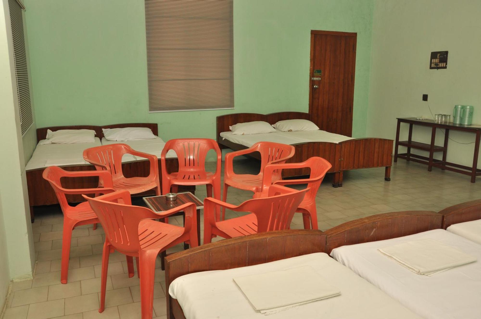 Valli Hotel Thanjavur Exterior foto